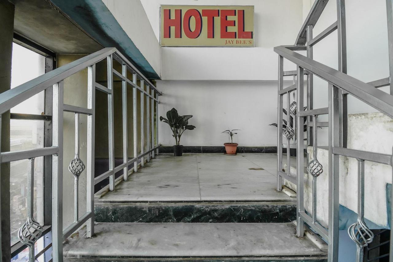 Oyo Flagship 71156 Hotel Jaybee'S Dibrugarh Exterior foto