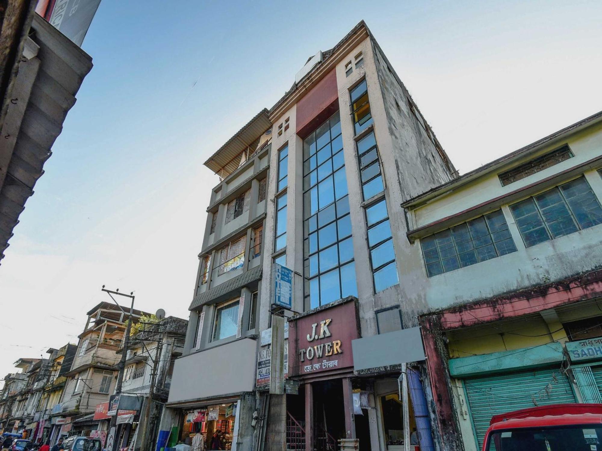 Oyo Flagship 71156 Hotel Jaybee'S Dibrugarh Exterior foto